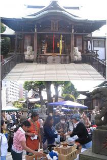 町田天満宮骨董市